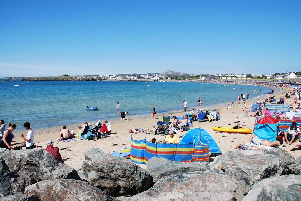 The Beach Motel Trearddur Eksteriør bilde